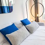 Hotelhome 16 Aparthotel 4*