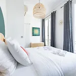 Hotelhome 16 Aparthotel 4*
