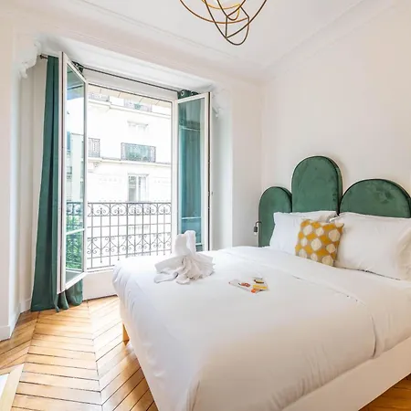 Hotelhome 16 3*