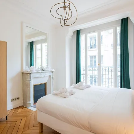 Hotelhome 16 3* Paris