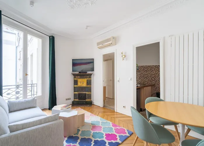 Aparthotel Hotelhome 16 4*