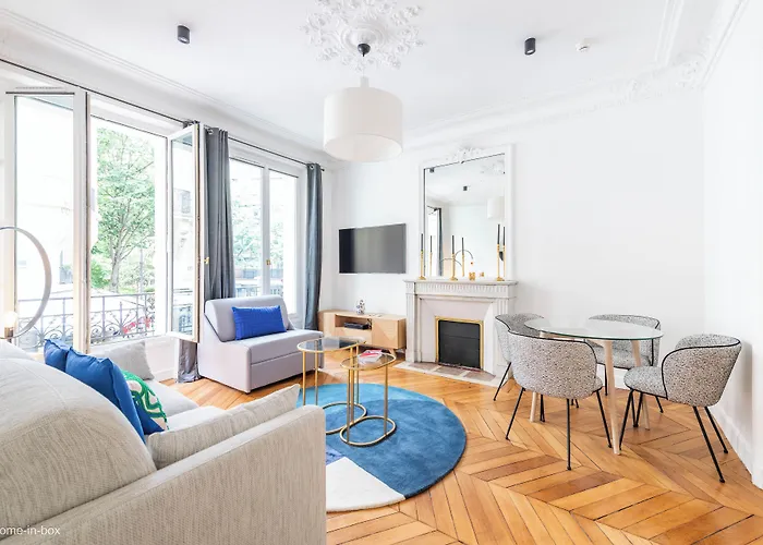 Aparthotel Hotelhome 16 4*